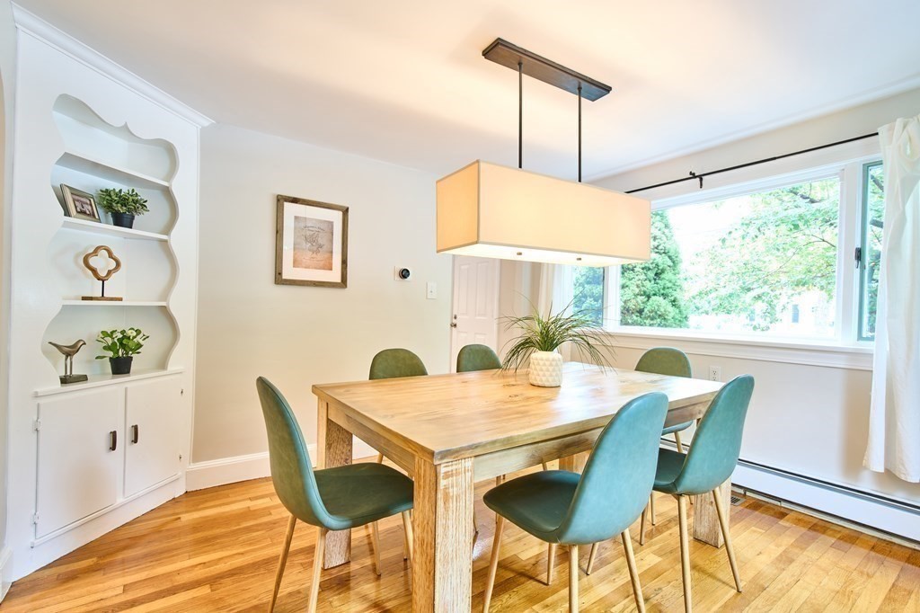 89 Grove Street Reading, MA 01867 - Photo 12 of 23 Gallery Image 12