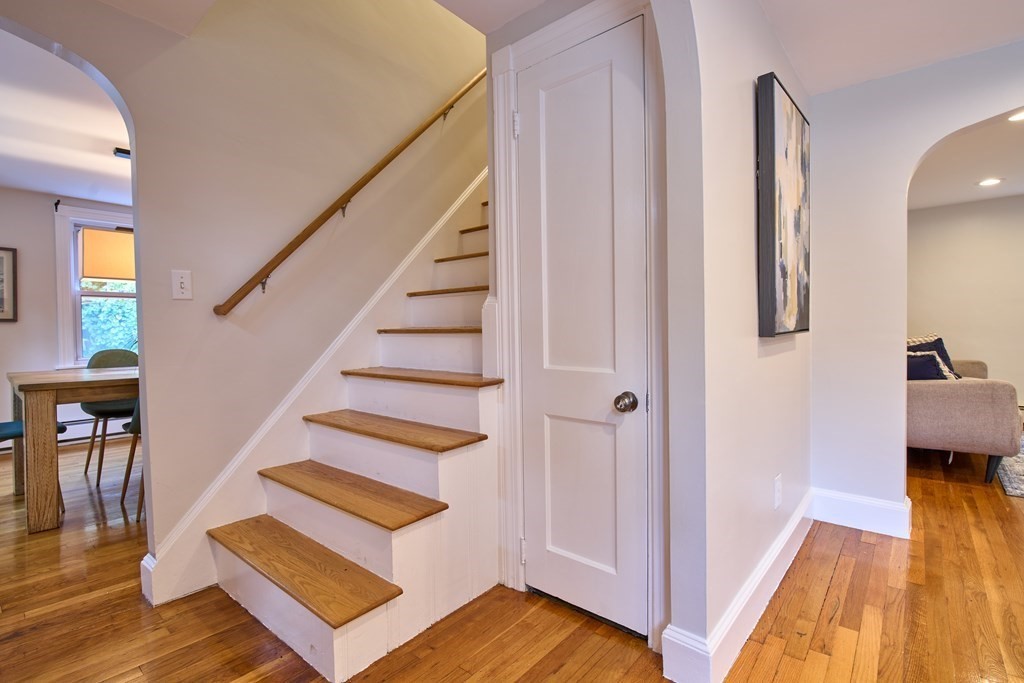 89 Grove Street Reading, MA 01867 - Photo 14 of 23 Gallery Image 14