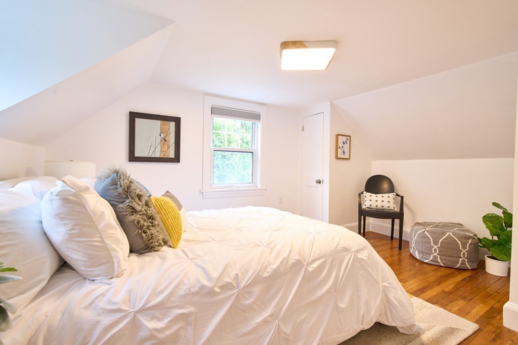89 Grove Street Reading, MA 01867 - Photo 16 of 23 Gallery Image 16