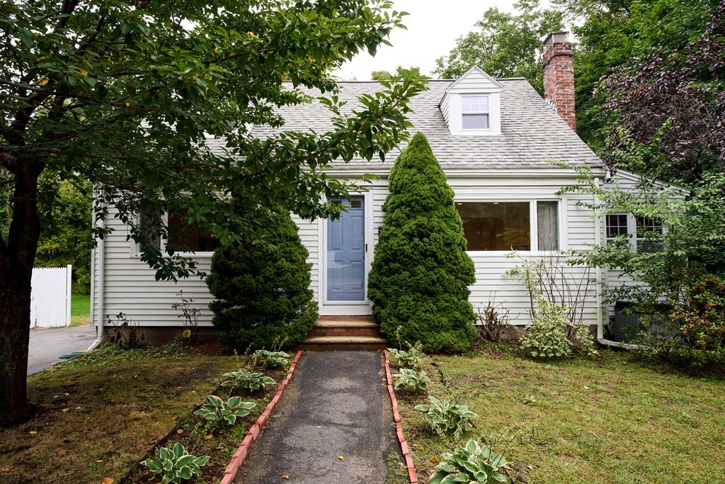 89 Grove Street Reading, MA 01867 - Photo 19 of 23 Gallery Image 19