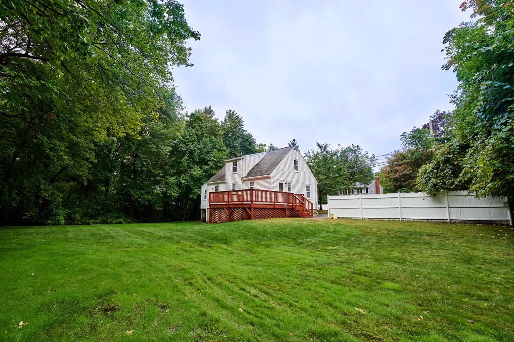 89 Grove Street Reading, MA 01867 - Photo 21 of 23 Gallery Image 21