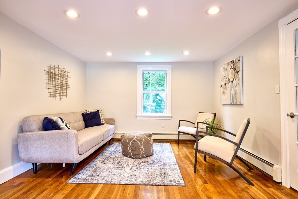 89 Grove Street Reading, MA 01867 - Photo 3 of 23 Gallery Image 3