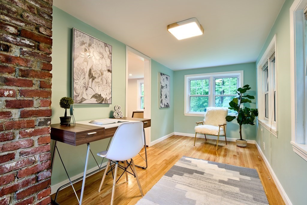 89 Grove Street Reading, MA 01867 - Photo 6 of 23 Gallery Image 6