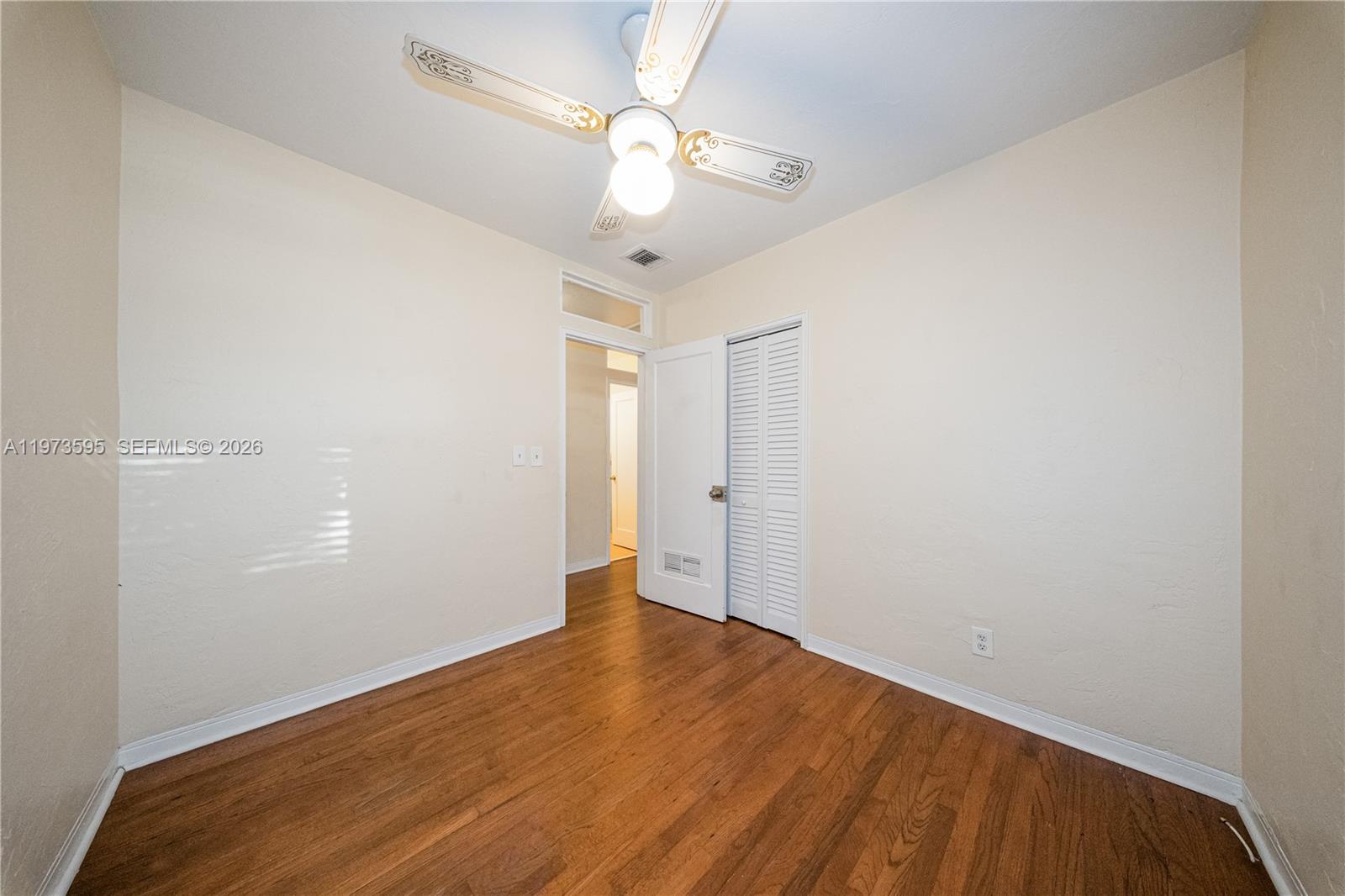 2725 Southwest 82nd Avenue Miami, FL 33155 - Photo 11 of 25