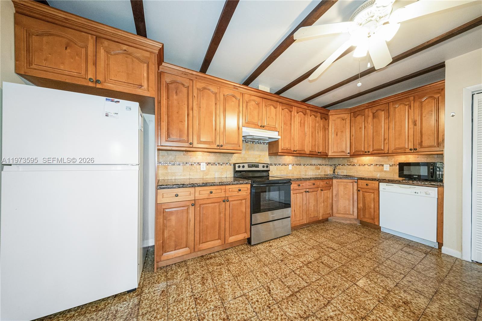 2725 Southwest 82nd Avenue Miami, FL 33155 - Photo 2 of 25