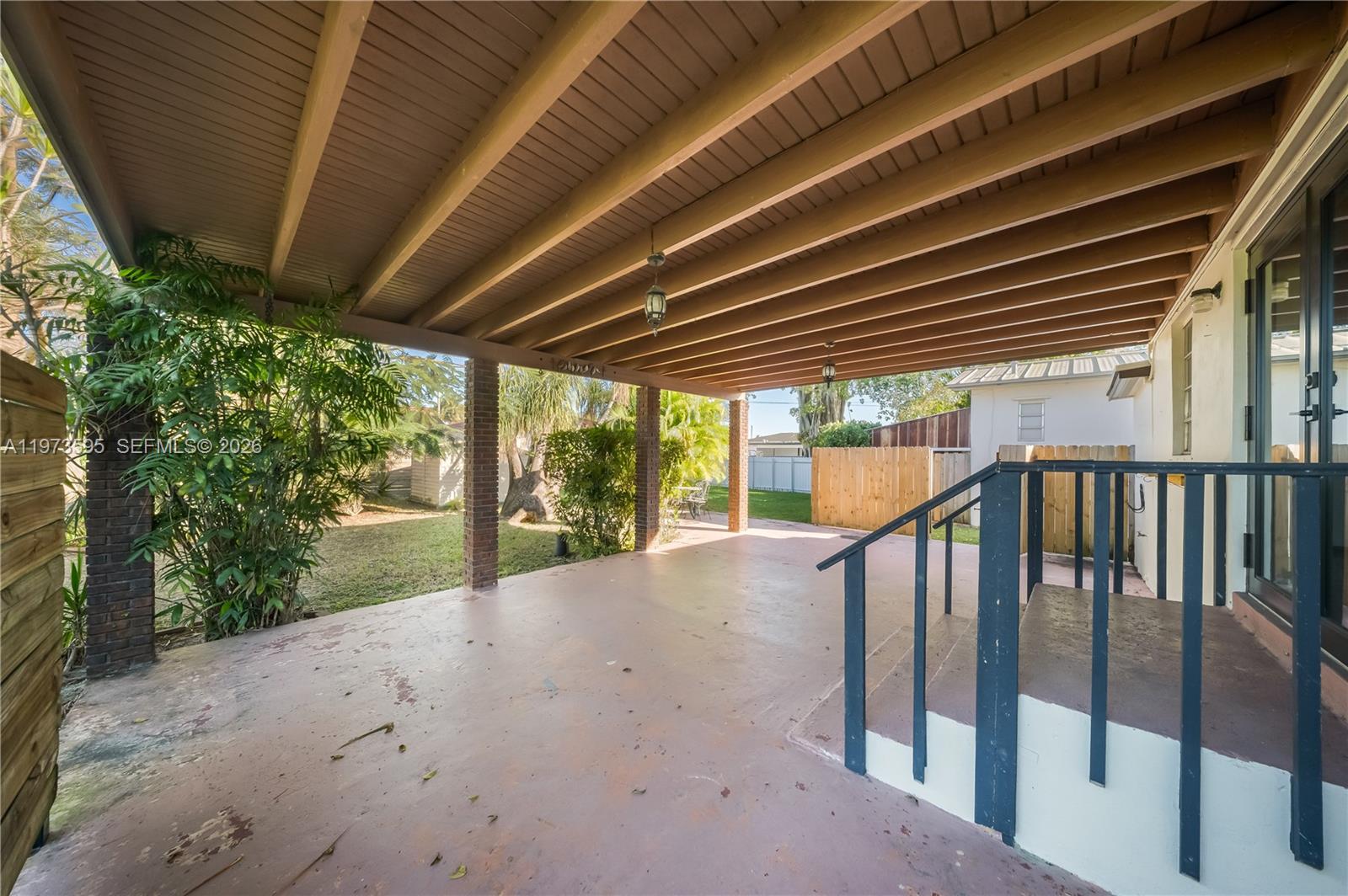 2725 Southwest 82nd Avenue Miami, FL 33155 - Photo 3 of 25