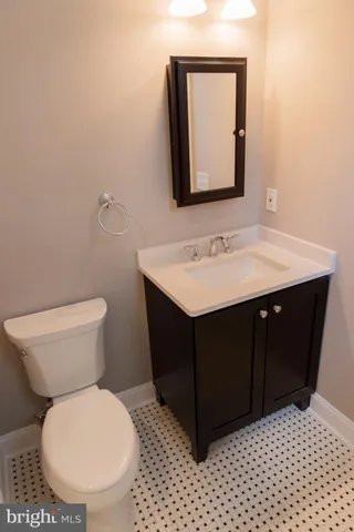 $3,200 | 108 Centre Street, Unit C, Haddonfield, NJ 08033