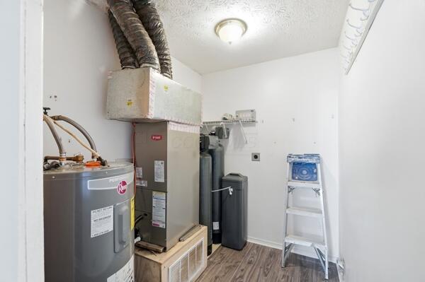 9020 State Rte 207 Mount Sterling, OH 43143 - Photo 26 of 35 laundry room. utility room