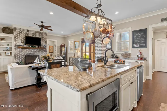 $424,500 | 313 Royal Pond Circle, Flowood, MS 39232