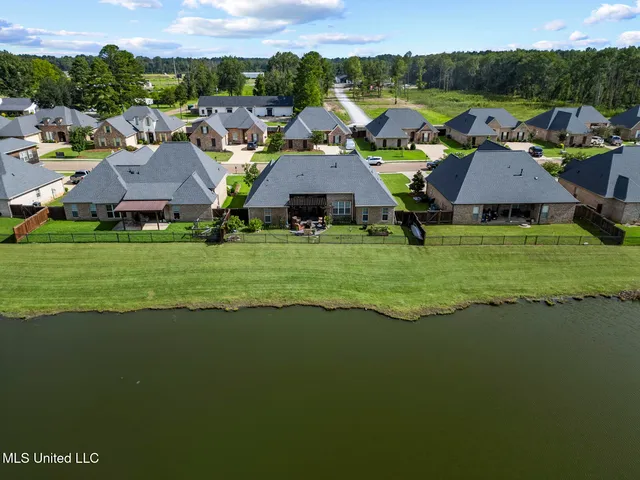 $424,500 | 313 Royal Pond Circle, Flowood, MS 39232