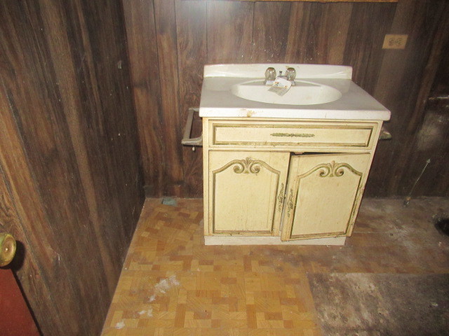 28448 West Big Hollow Road Ingleside, IL 60041 - Photo 11 of 28 a utility room with dryer and washer