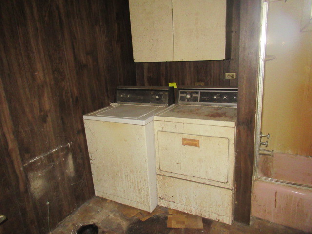 28448 West Big Hollow Road Ingleside, IL 60041 - Photo 12 of 28 a utility room with dryer and washer