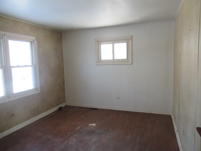 28448 West Big Hollow Road Ingleside, IL 60041 - Photo 14 of 28 an empty room with a window
