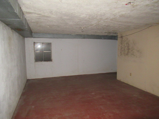 28448 West Big Hollow Road Ingleside, IL 60041 - Photo 23 of 28 a view of an empty room