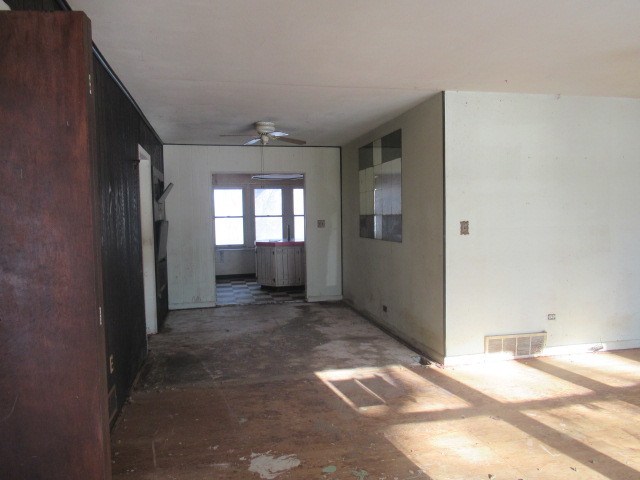 28448 West Big Hollow Road Ingleside, IL 60041 - Photo 3 of 28 a view of entryway