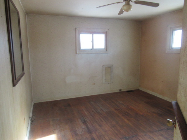 28448 West Big Hollow Road Ingleside, IL 60041 - Photo 9 of 28 an empty room with a window