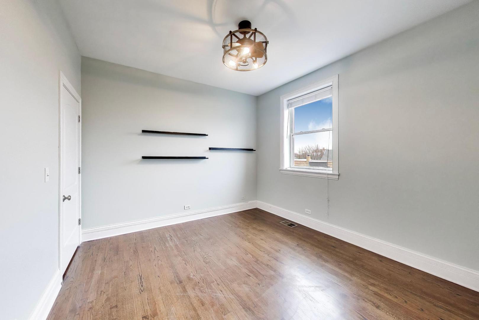 3044 West Roscoe Street, Unit 2E Chicago, IL 60618 - Photo 20 of 26