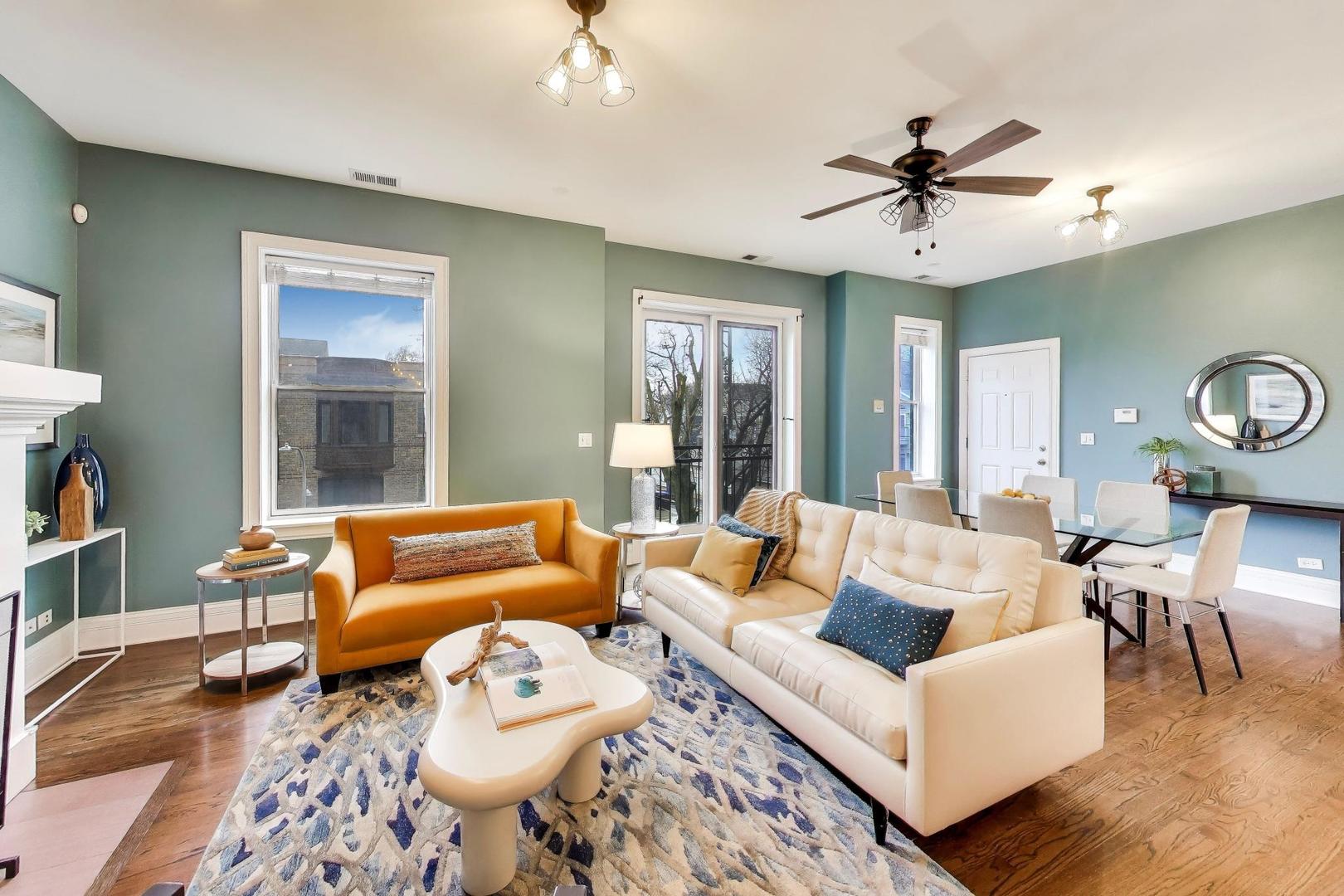 3044 West Roscoe Street, Unit 2E Chicago, IL 60618 - Photo 4 of 26