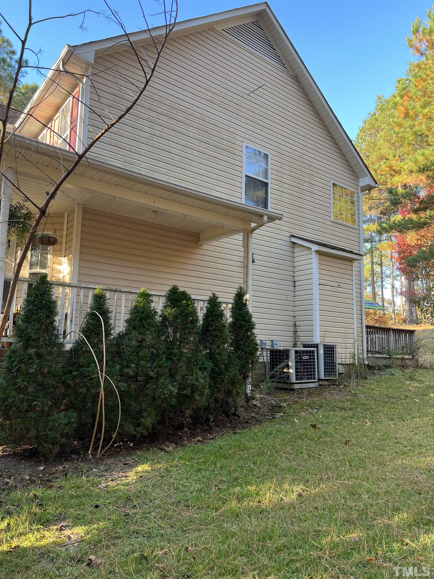 212 Senter Lane Spring Lake, NC 28390 - Photo 3 of 30 Gallery Image 3