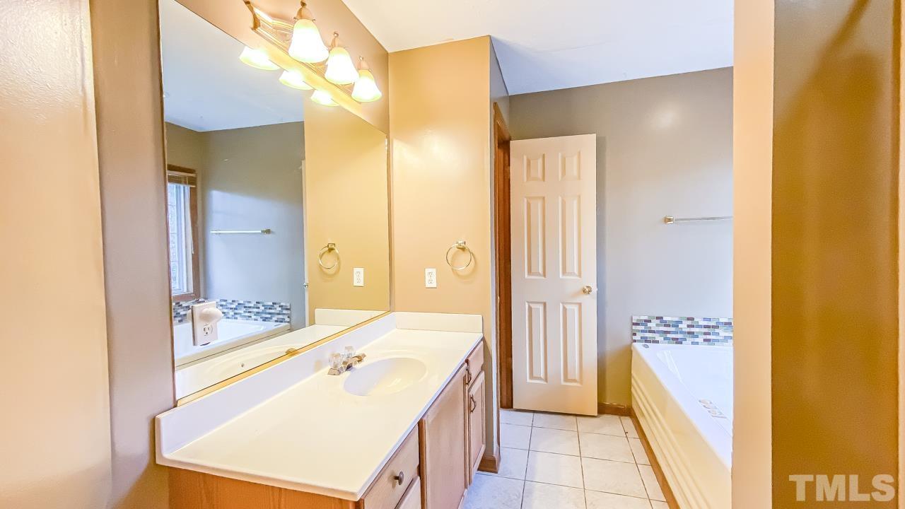 212 Senter Lane Spring Lake, NC 28390 - Photo 28 of 30 Gallery Image 28