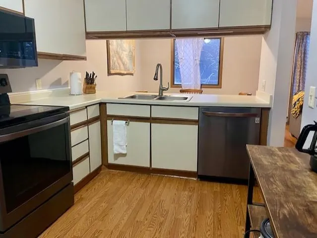 $175,000 | 4151 Boone Avenue North, Unit 202, New Hope, MN 55427