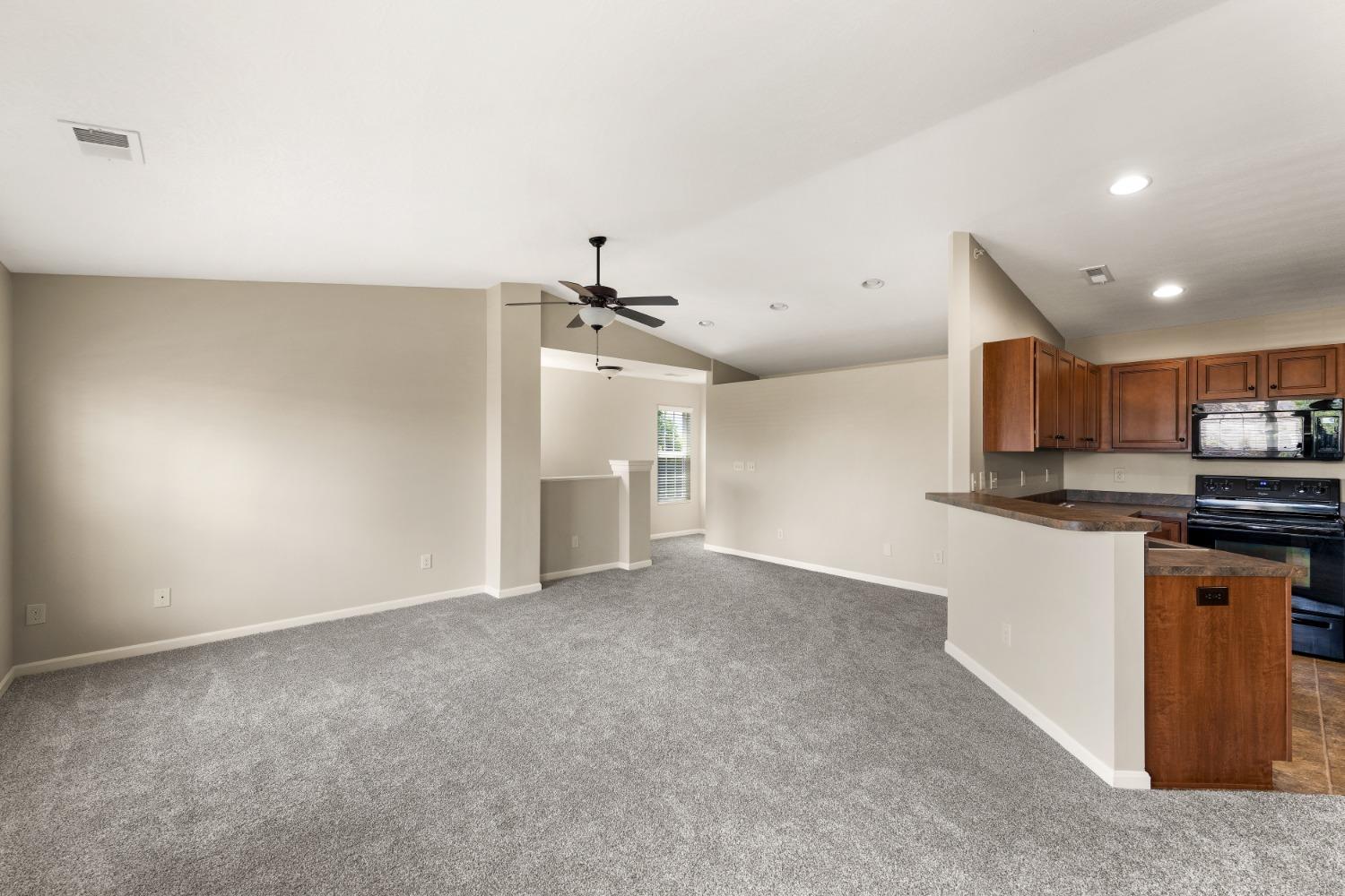 303 Sunset View Lawrenceburg, IN 47025 - Photo 8 of 30