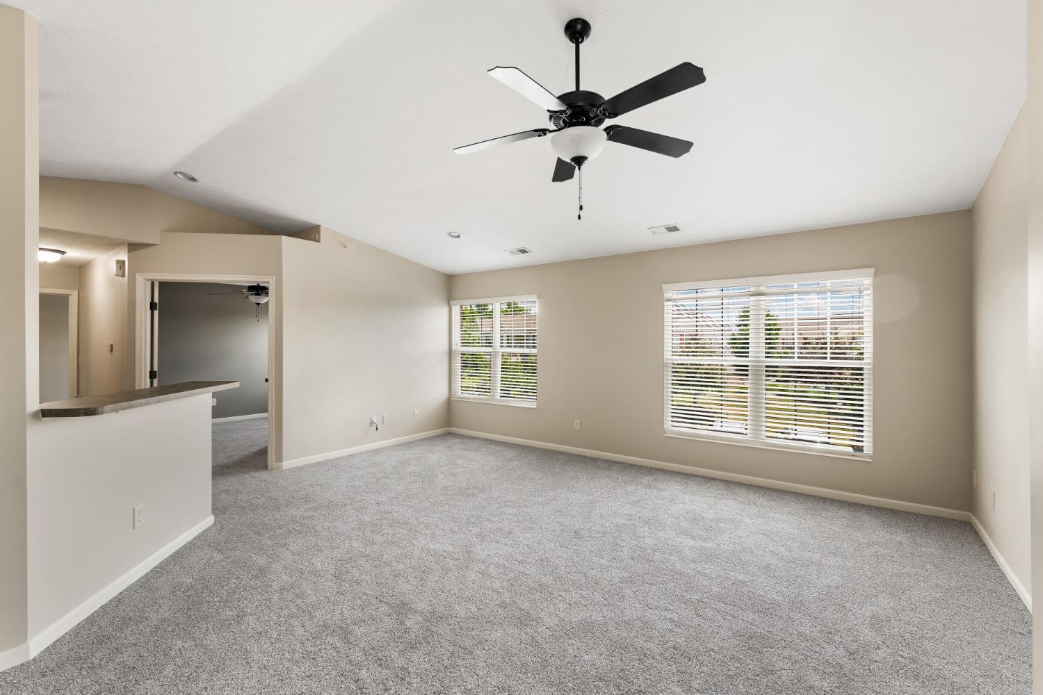 303 Sunset View Lawrenceburg, IN 47025 - Photo 9 of 30