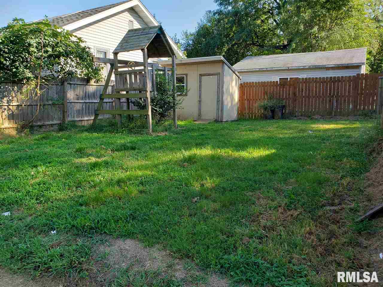 1936 North College Street Decatur, IL 62526 - Photo 4 of 22
