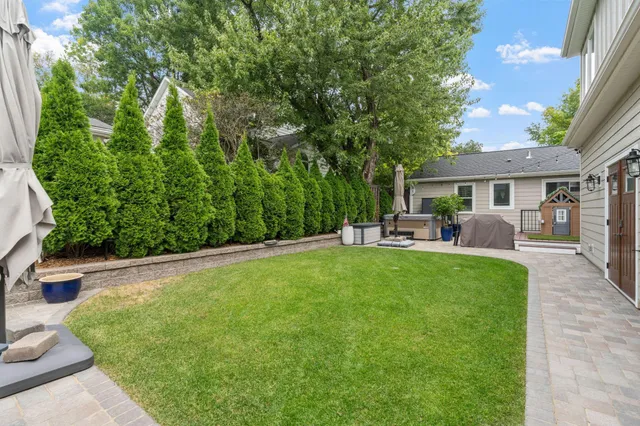 $4,295 | 263 Lexington Parkway South, St. Paul, MN 55105