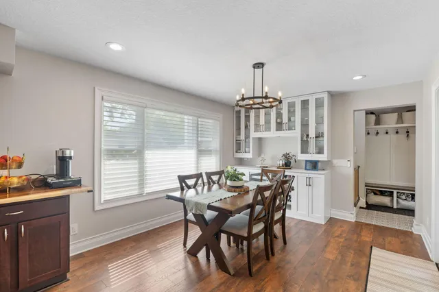 $4,295 | 263 Lexington Parkway South, St. Paul, MN 55105