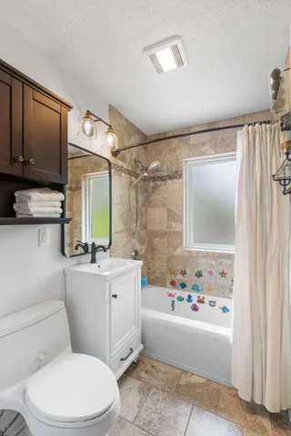 $4,295 | 263 Lexington Parkway South, St. Paul, MN 55105