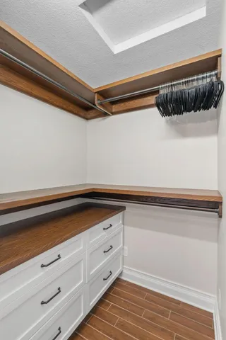 $4,295 | 263 Lexington Parkway South, St. Paul, MN 55105