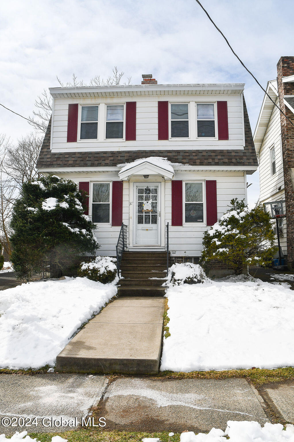 37 Clifford Road Menands, NY 12204 - Photo 1 of 34 DSC_3898
