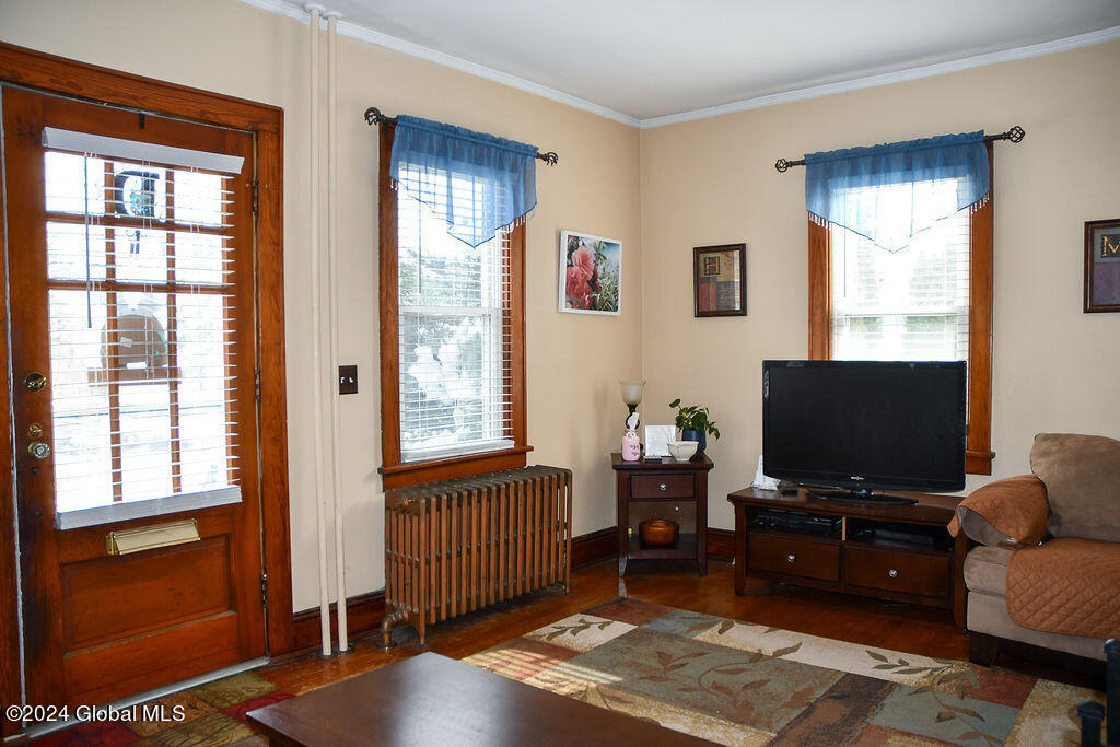 37 Clifford Road Menands, NY 12204 - Photo 3 of 34 DSC_3821