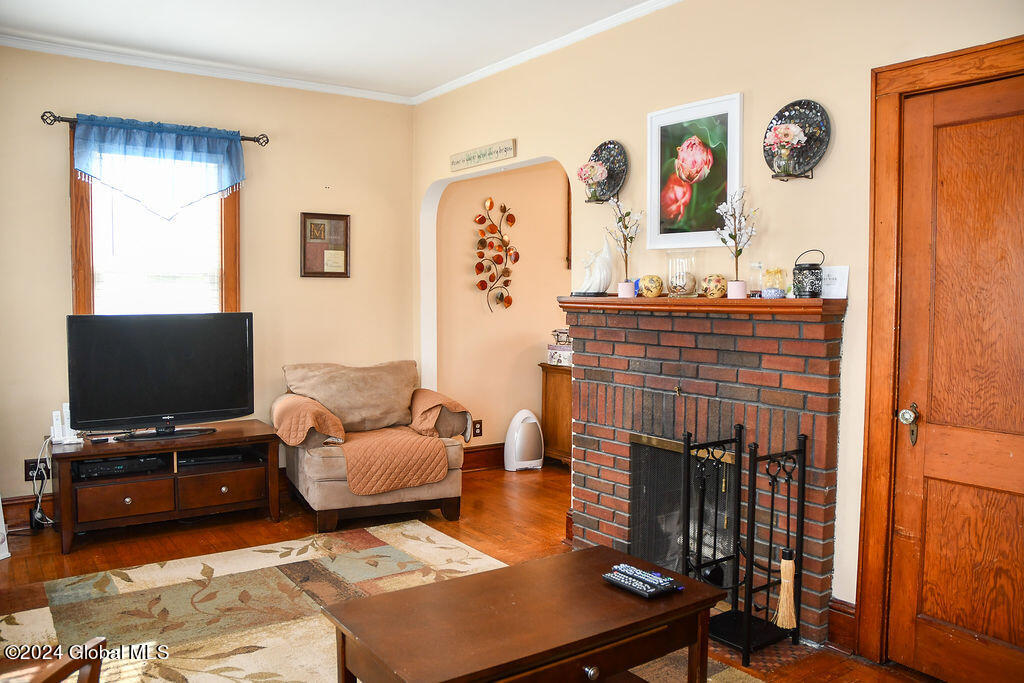 37 Clifford Road Menands, NY 12204 - Photo 4 of 34 DSC_3815