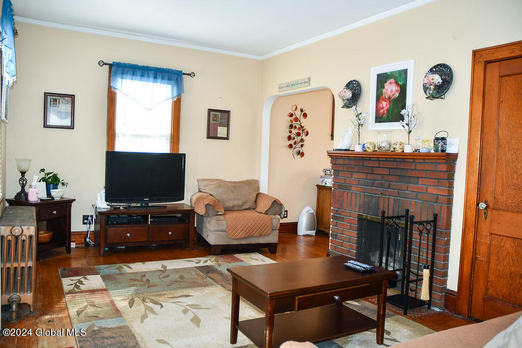 37 Clifford Road Menands, NY 12204 - Photo 5 of 34 DSC_3851