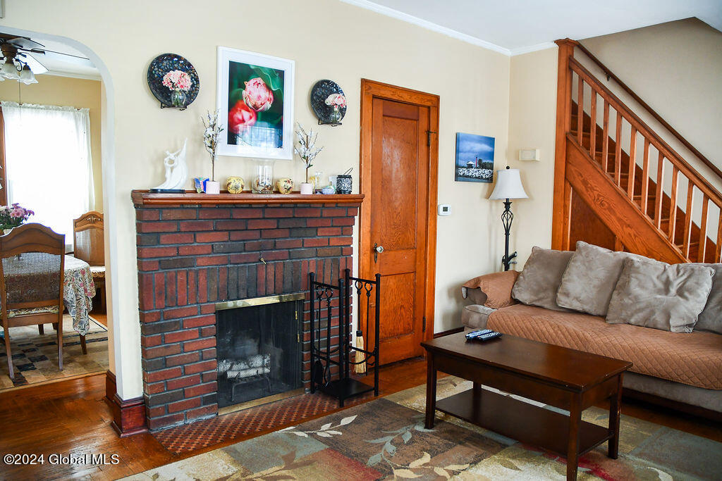 37 Clifford Road Menands, NY 12204 - Photo 9 of 34 DSC_3896
