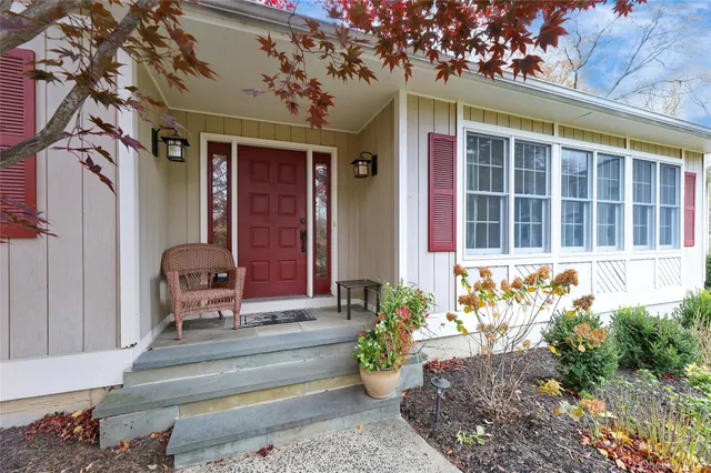 $879,000 | 23 Hallmark Drive, New City, NY 10956