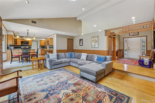 $879,000 | 23 Hallmark Drive, New City, NY 10956