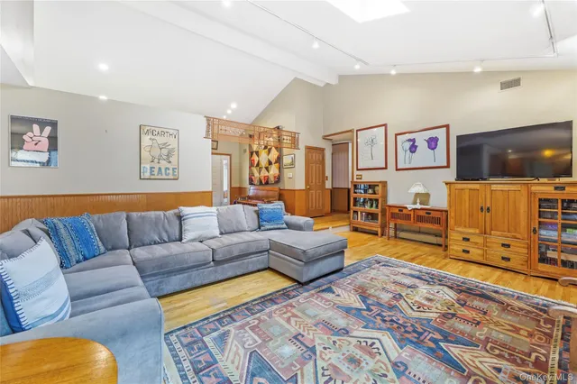 $879,000 | 23 Hallmark Drive, New City, NY 10956