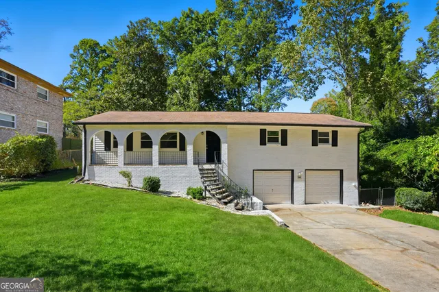 $2,300 | 2419 Greenway Drive, Decatur, GA 30035