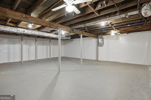 $2,300 | 2419 Greenway Drive, Decatur, GA 30035