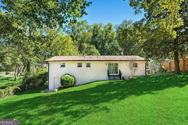 $2,300 | 2419 Greenway Drive, Decatur, GA 30035