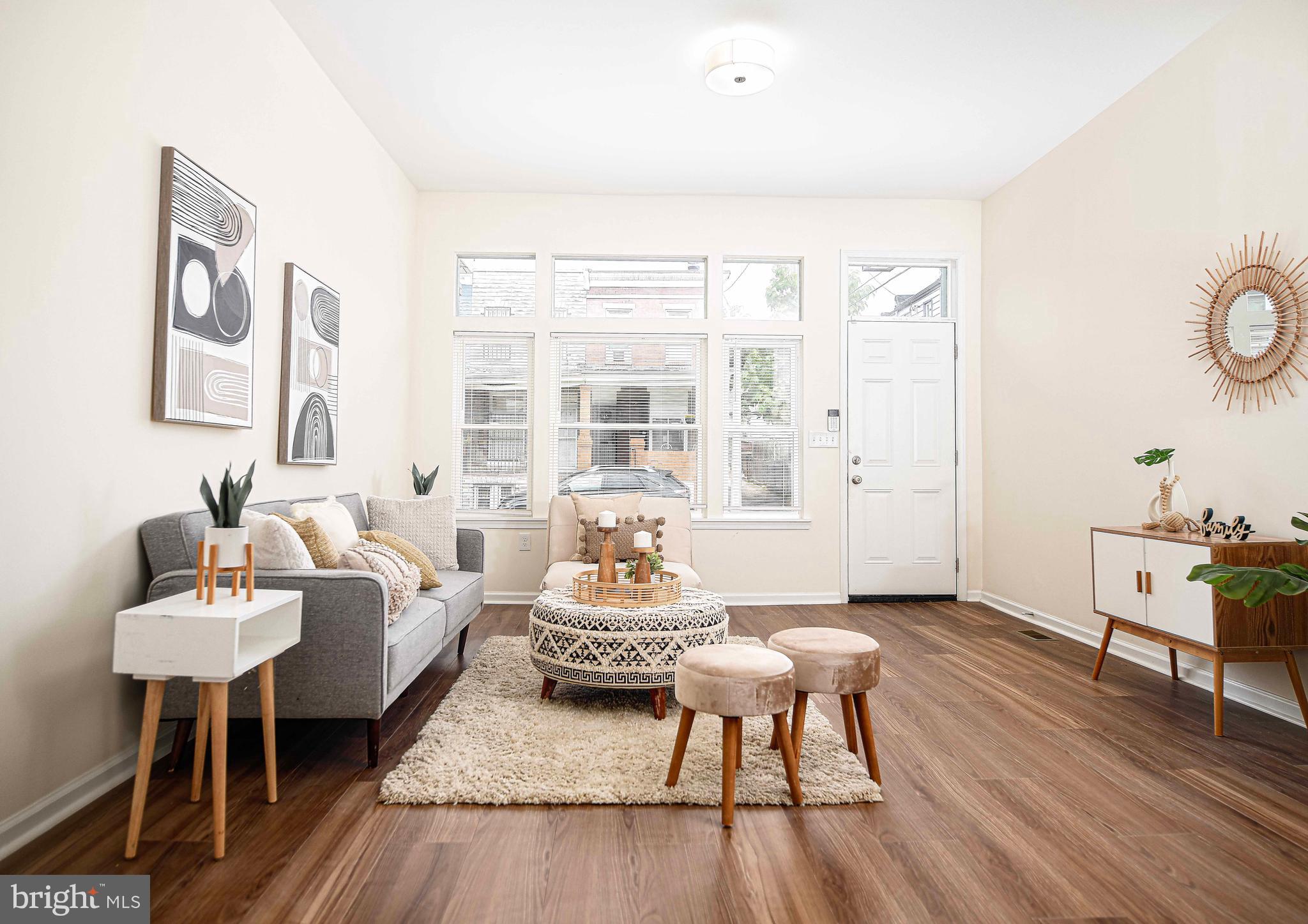 535 North Decker Avenue Baltimore, MD 21205 - Photo 5 of 24 a living room with furniture and a wooden floor