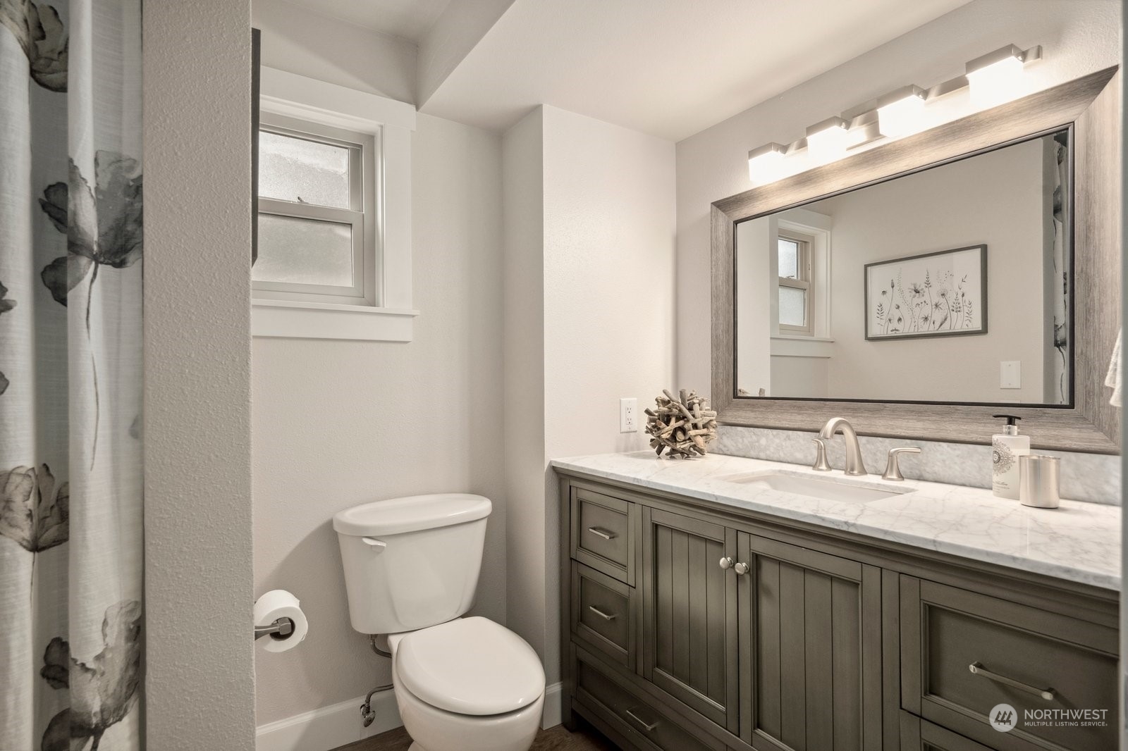 9108 192nd Street Southwest Edmonds, WA 98026 - Photo 19 of 29 Gallery Image 19