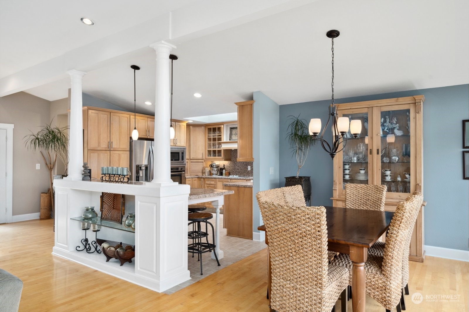 9108 192nd Street Southwest Edmonds, WA 98026 - Photo 10 of 29 Gallery Image 10
