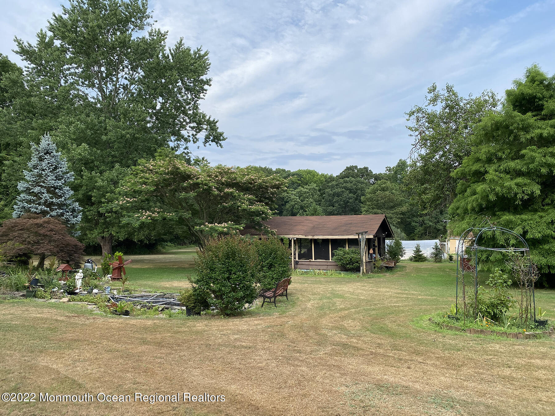 18 Water Street Colts Neck, NJ 07722 - Photo 7 of 26 IMG_9835