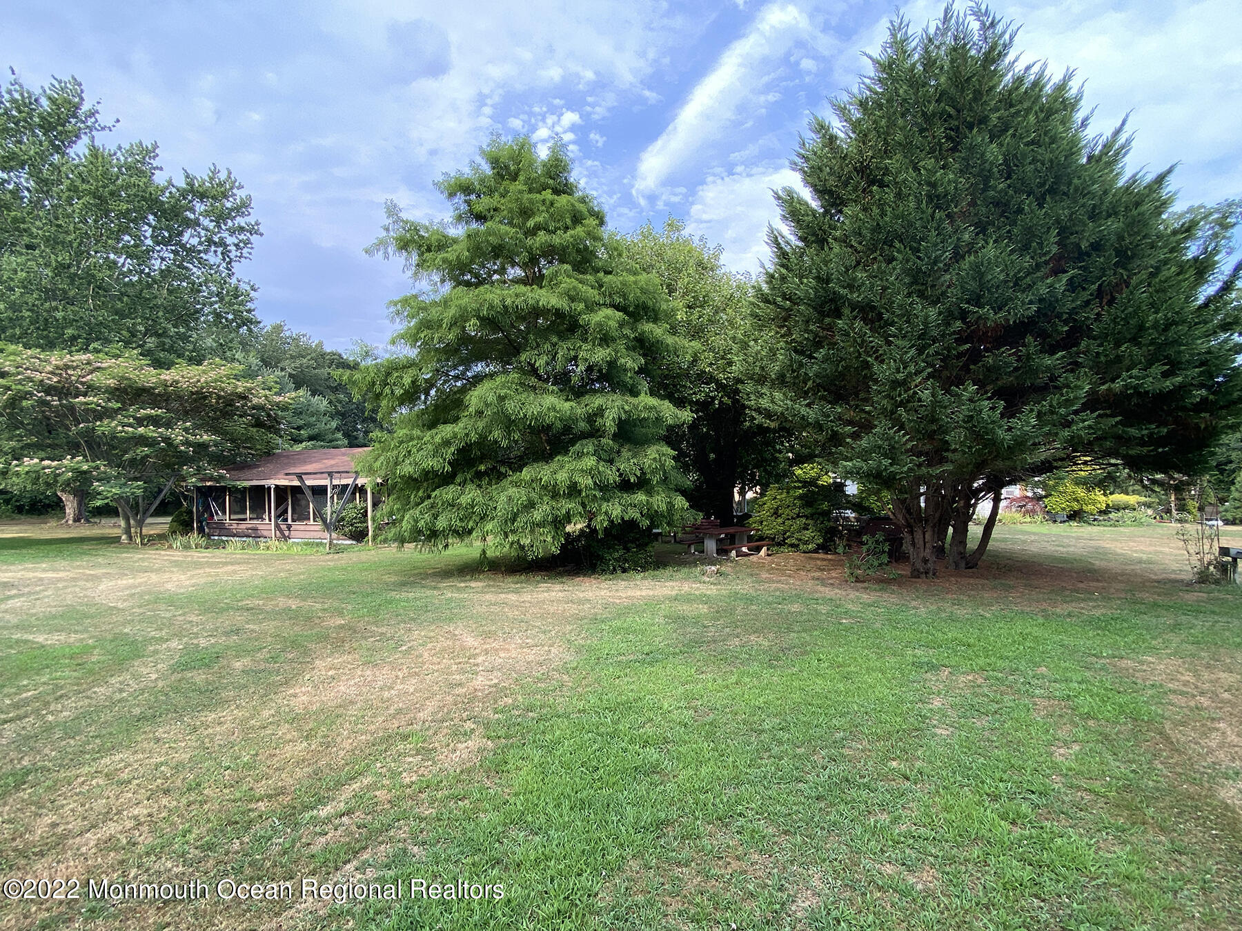 18 Water Street Colts Neck, NJ 07722 - Photo 10 of 26 IMG_9845