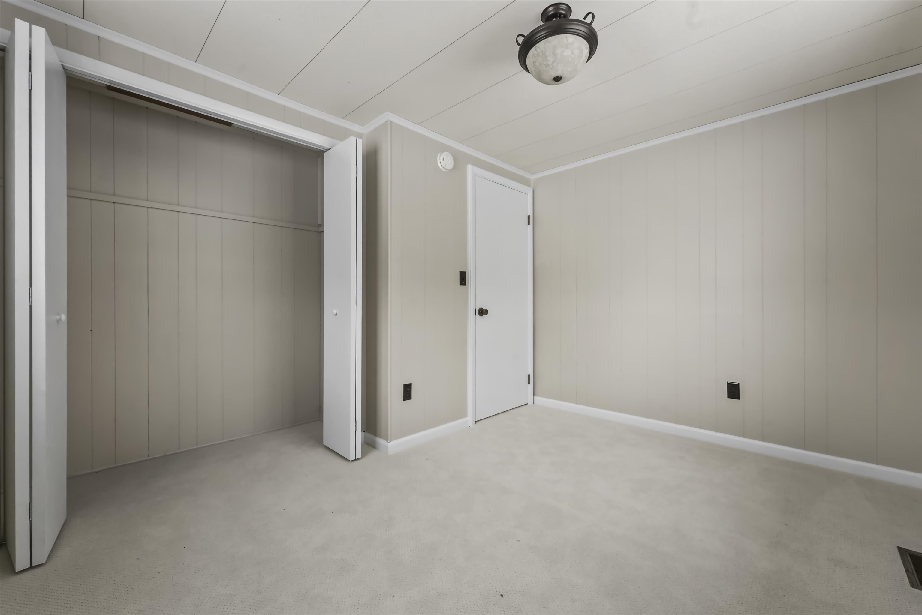 5150 Vance Road Grawn, MI 49637 - Photo 14 of 29 1906836-13.JPG