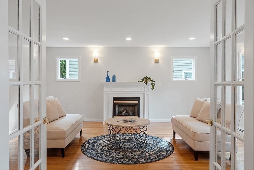 11 Lyon Road Brookline, MA 02467 - Photo 13 of 37